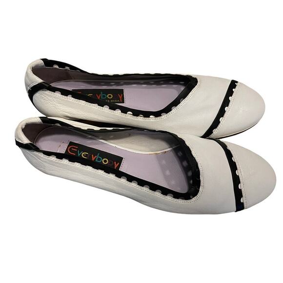 Everybody by BZ Moda 7M (EU 37) Leather Flats | Rare White & Black Scalloped Vtg - Picture 10 of 10